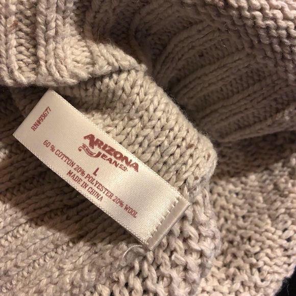 Crop top cable knit sweater - Picture 6 of 6